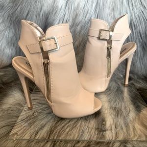 Women’s Heels Size 7